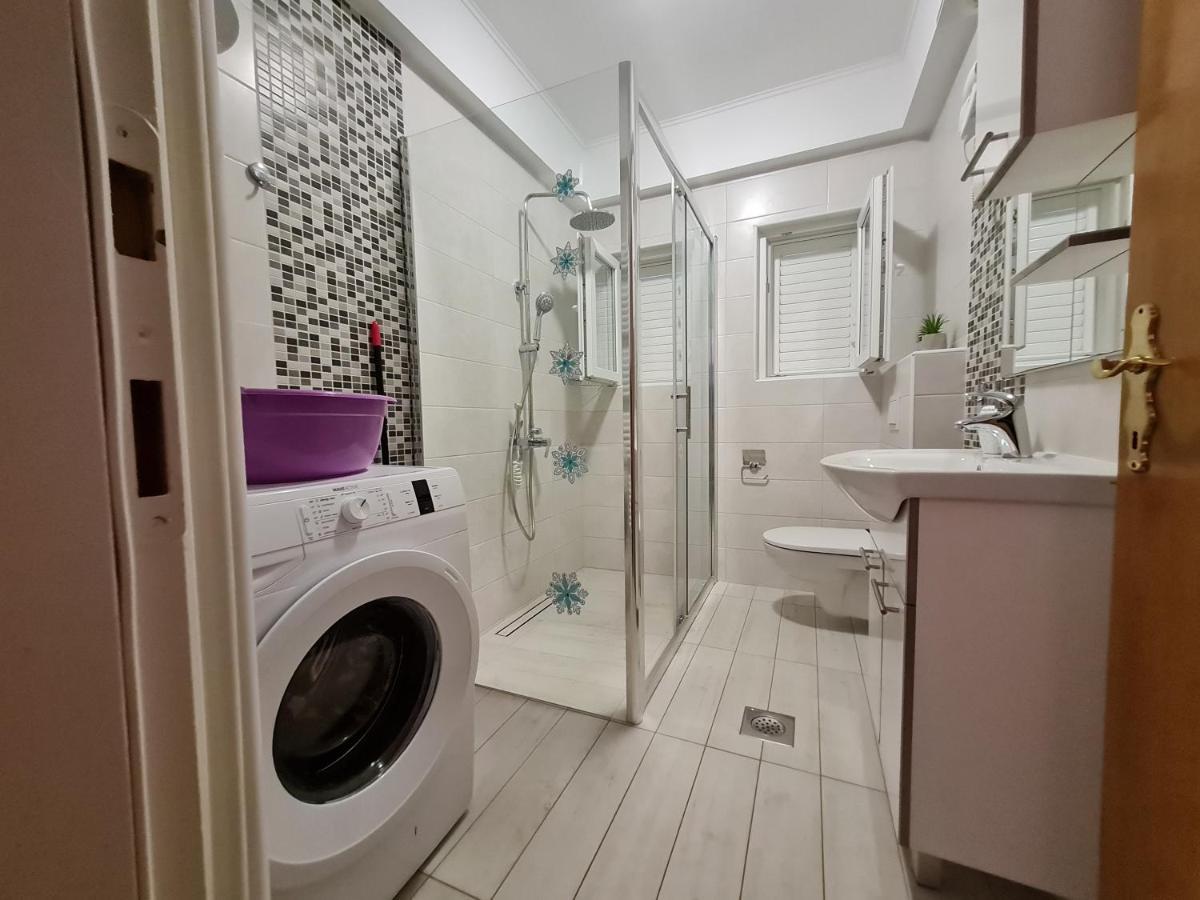 Apartments Nada Mundanije Luaran gambar