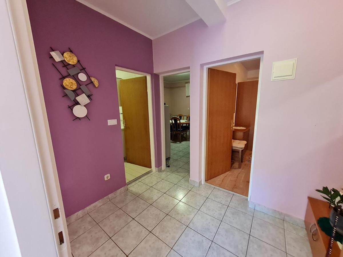 Apartments Nada Mundanije Luaran gambar