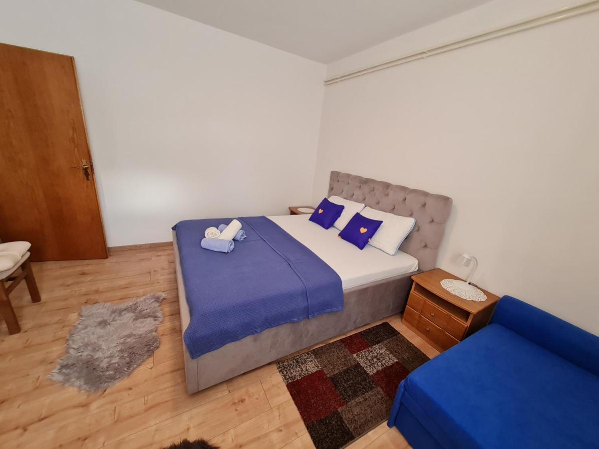 Apartments Nada Mundanije Luaran gambar