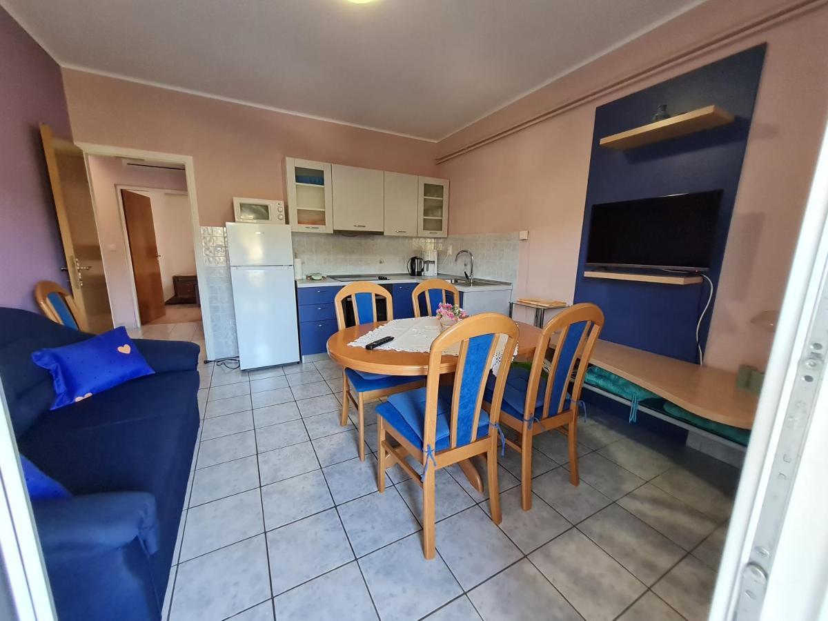 Apartments Nada Mundanije Luaran gambar