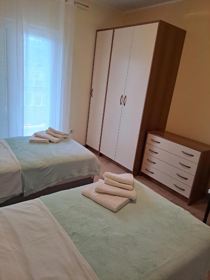 Apartments Nada Mundanije Luaran gambar